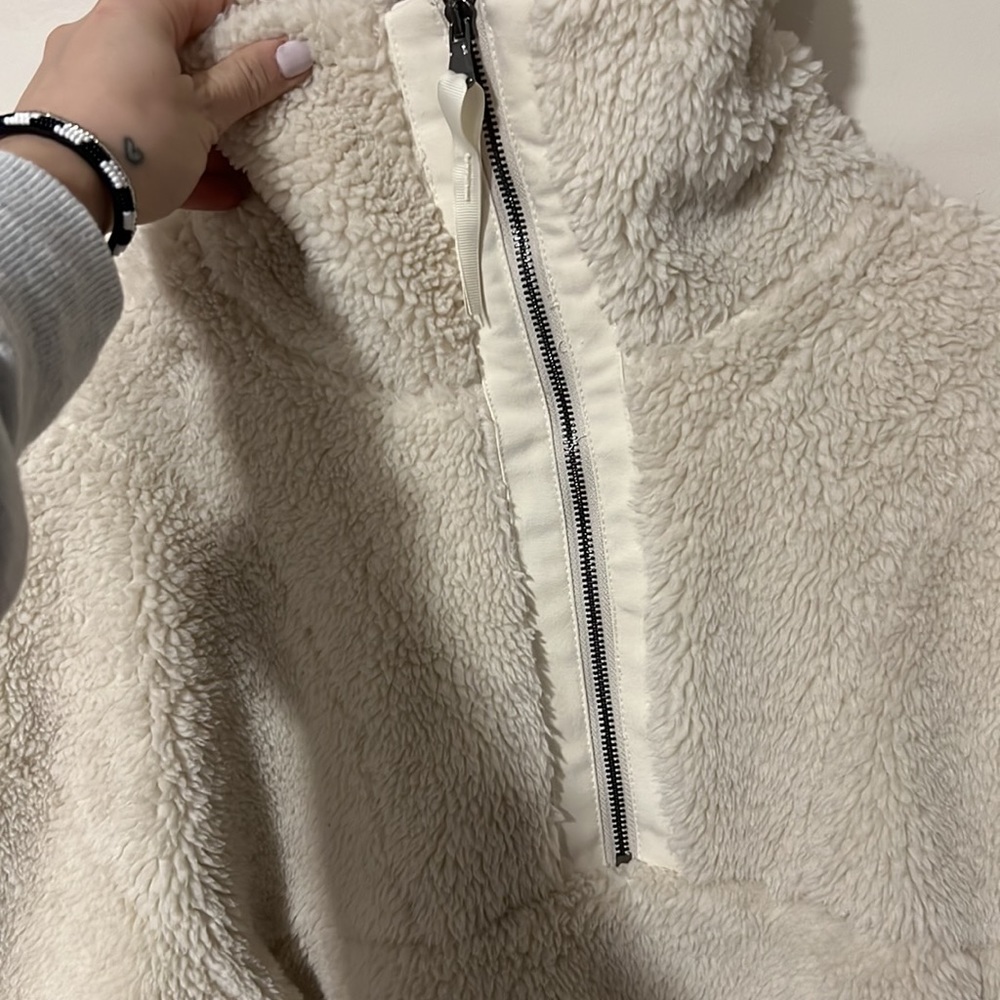 Varley Sherpa Quarter Zip - Size M - Picture 2 of 8